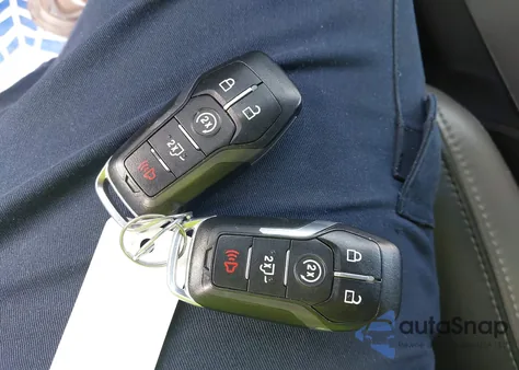 2017 Ford F-150 Raptor from USA, damaged, VIN 1FTFW1RG2HFB61070